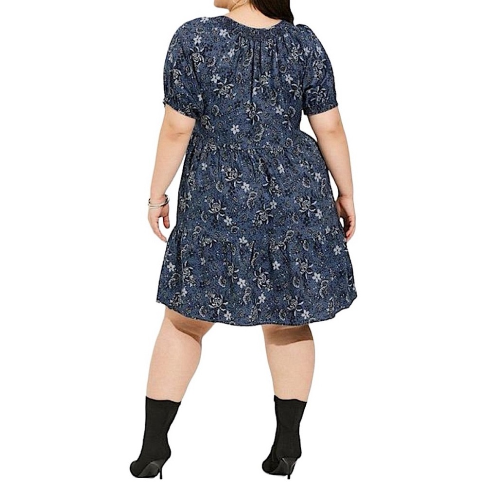 TORRID Mini Chambray Puff Sleeve Smocked Dress size 4 / 4X 26 dark romantic - Picture 3 of 6